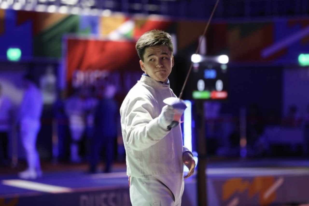 Бассейндегі гей секс видео